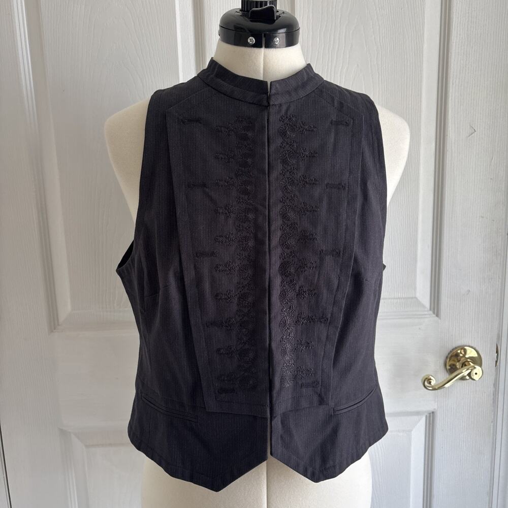 Vtg Y2K Ann Taylor Loft sz 8 Vest Steampunk cropped Military Gothic embroidery